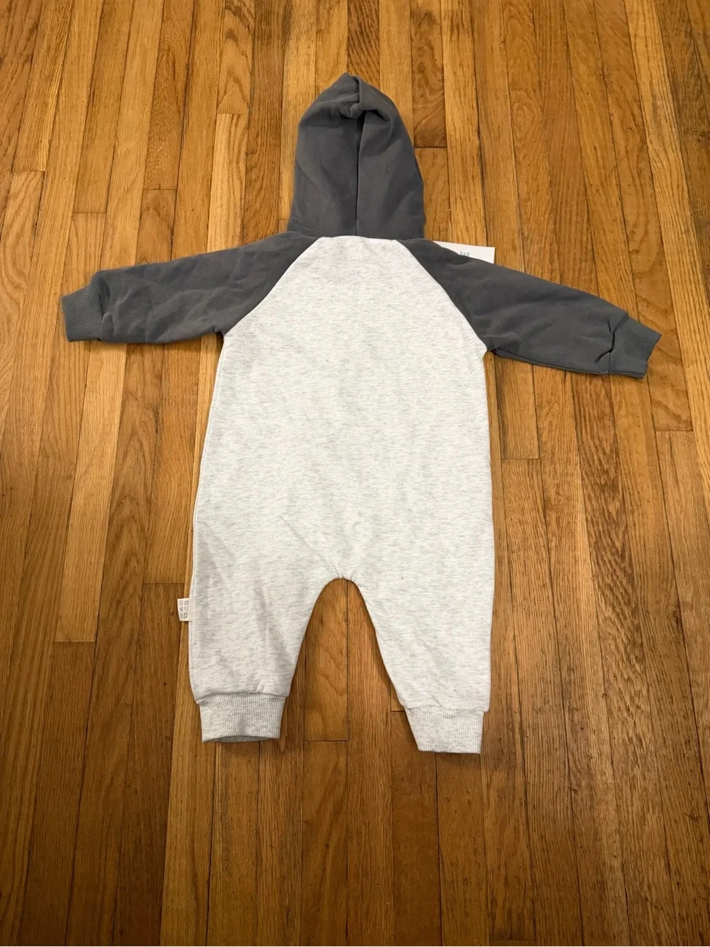 The Boho Bebe 9/12 Hooded Baby Romper NWT